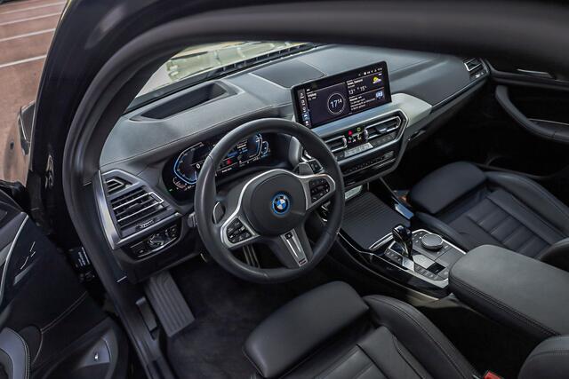 BMW X3 xDrive30e High Executive Stoelverwarming | Laser Led | Driving Assistant | Head-up Display | Stuurverwarming