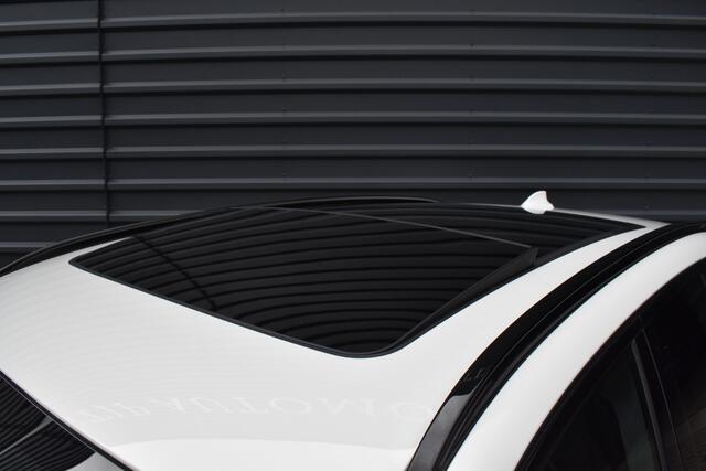 BMW X3 xDrive30e M Sport | Panoramadak | 21'' Velgen | Camera | CarPlay | Head-Up | Lederen Bekleding | Stoelverwarming |