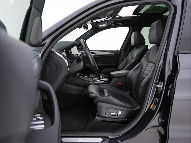 BMW X3 iX3 High Executive 80 kWh [ 3-Fase ] (INCL.BTW) *PANO | HEAD-UP | FULL-LEATHER | FULL-LED | ADAPTIVE-CRUISE | DIGI-COCKPIT | BLINDSPOT | HARMAN/KARDON | KEYLESS | TOP-VIEW | SPORT-SEATS | 20''ALU | TOWBAR*