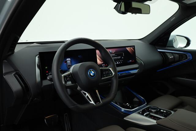 BMW X3 30e xDrive M Sport | Pano | HUD | Harman Kardon | Elek. Trekhaak | 360cam | Leder | 20''