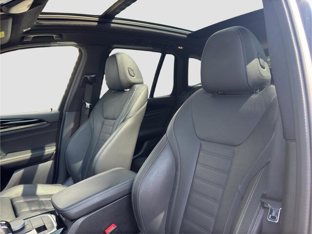 BMW X3 xDrive30e High Executive | Laser | Pano | Leder | RCTA | Keyless | HUD