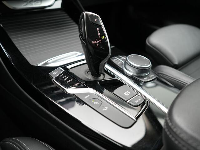 BMW X3 xDrive30e Executive Plug In Hybrid 293pk PHEV | Trekhaak af Fabriek | Head Up | Keyless | Sportstoelen Verwamd | Adaptive LED | Apple Carplay | Navi Full Map | 18"L.M |