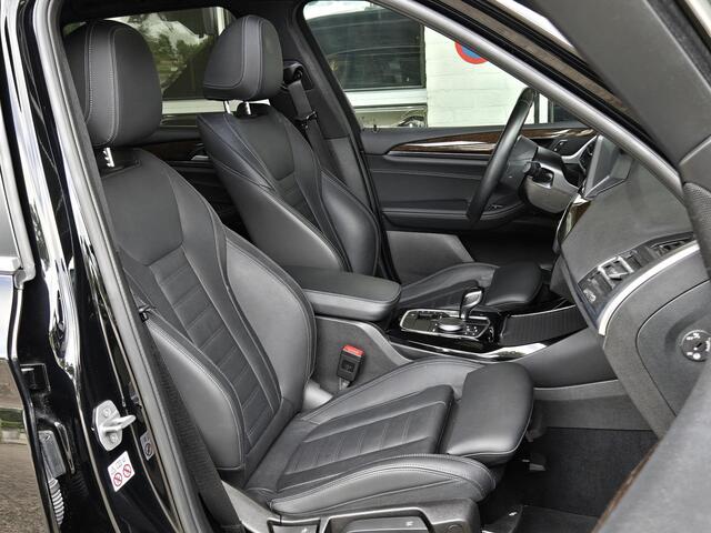 BMW X3 xDrive30e | SPORTSTOELEN | LEDER | PANORAMADAK | CAMERA |