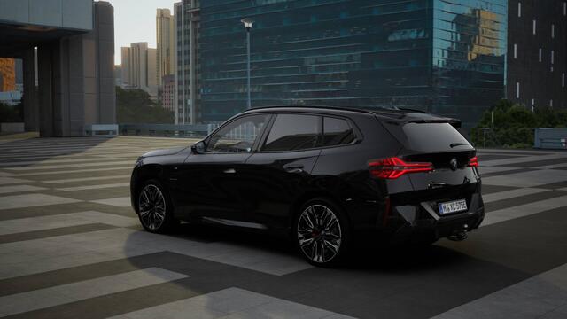 BMW X3 30e xDrive M Sport Automaat / Panoramadak / Trekhaak / Sportstoelen / Adaptieve LED / Stoelventilatie / Parking Assistant Plus / Comfort Access