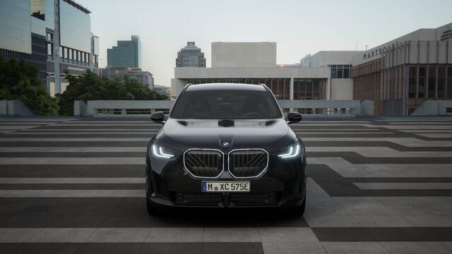 BMW X3 30e xDrive M Sport Automaat / Panoramadak / Trekhaak / Sportstoelen / Adaptieve LED / Stoelventilatie / Parking Assistant Plus / Comfort Access