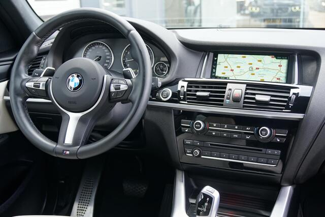 BMW X3 sDrive20i Centennial High Executive M SPORT / TREKHAAK ELEKTRISCH / INDIVIDUAL / CAMERA