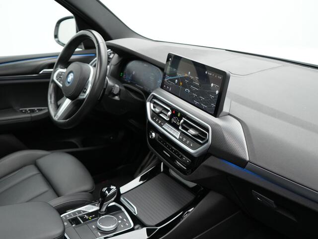 BMW X3 xDrive30e M Sport Plug In Hybrid PHEV | Facelift | Panodak | Carplay | Lederen Sportstoelen Verwarmd | Camera | Sfeerverlichting | Keyless |