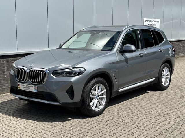 BMW X3 xDrive30e Executive | LCI | PANO | Camera | M-sport stoelen | Interesse, Proefrit? Bel of app met: 06-24 28 28 42