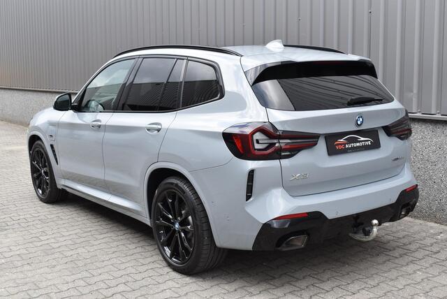 BMW X3 xDrive30e M Sport Pano | Laser | Brooklyngrau | Trekhaak | Leder | Comfort Access | HeadUp Display | Sfeerverlichting | BTW | Camera | Dodehoekassistent
