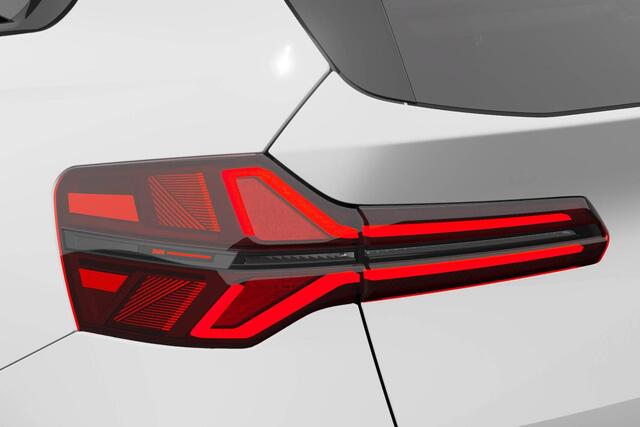 BMW X3 30e xDrive | Glazen panoramadak | Verwarmde stoelen voor en achter