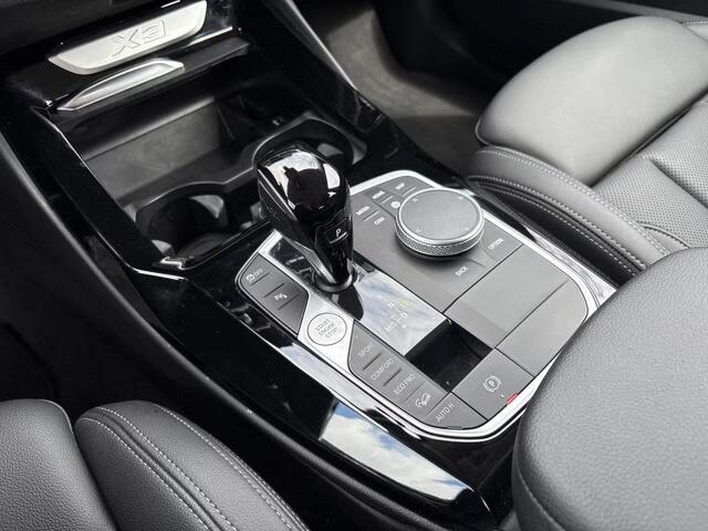 BMW X3 xDrive30d 286 PK Navi Camera Live Cockpit Sportstoelen Stoelverwarming 19 Inch