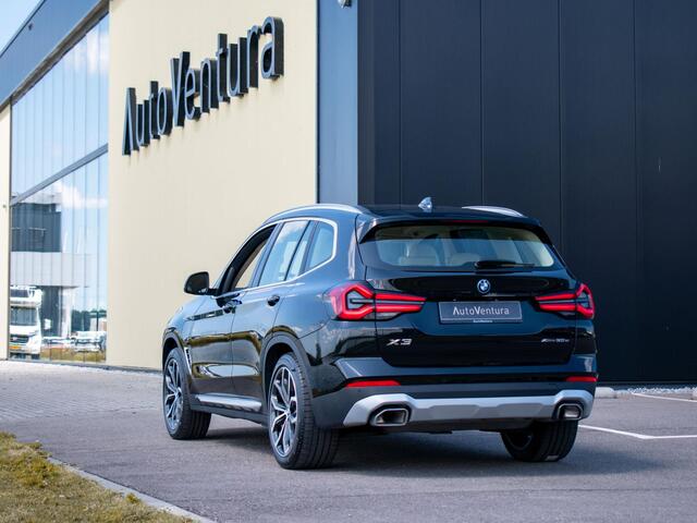 BMW X3 xDrive30e Stoelverwarming | Laser Led | Driving Assistant | Head-up Display | 20 Inch velgen