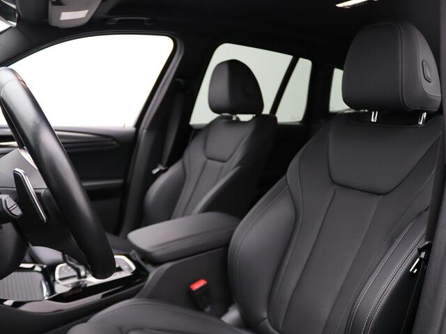 BMW X3 xDrive30e High Executive | M Sportpakket | DAB | HiFi | 20''