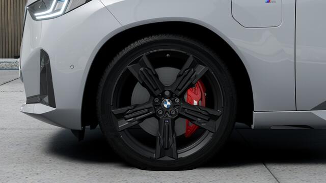 BMW X3 30e xDrive M Sport Automaat / Panoramadak / Trekhaak / Sportstoelen / Adaptieve LED / Parking Assistant Plus / Stuurverwarming / Comfort Access