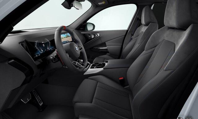 BMW X3 M50 M Sportpakket Pro | Panoramadak | Professional Pack | Iconic Glow