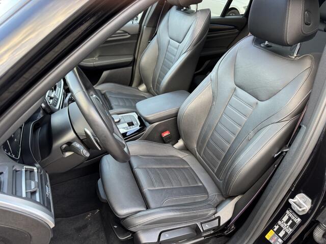 BMW X3 xDrive30e M-Sport 292 Pk Carbon Pano Camera