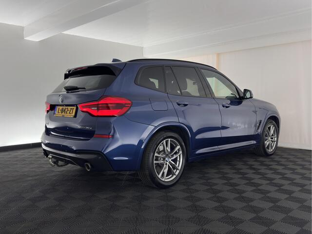 BMW X3 xDrive30e Business Edition Plus (INCL-BTW) *PANO | LUXURY-LEATHER | FULL-LED | DIGI-COCKPIT | HIFI-SOUND | CARPLAY | DAB+ | HEATED-SPORTSEATS | AMBIENT-LIGHT | TOWBAR | PRIVACY-GLASS | CARPLAY | SHIFT-PADDLES | 19''ALU*