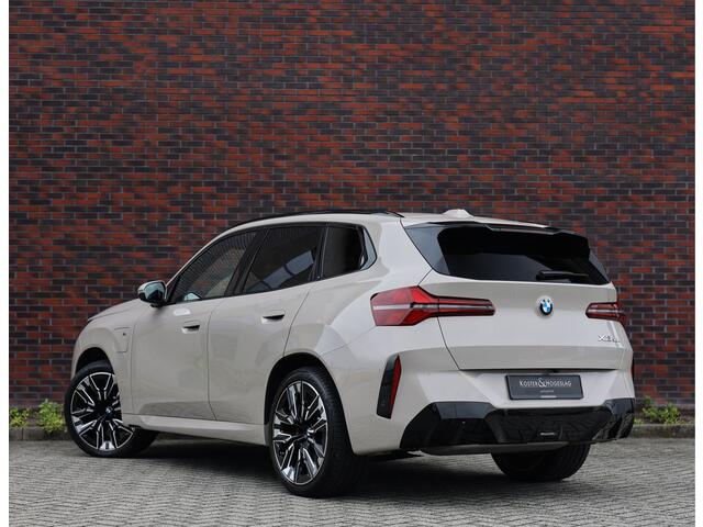 BMW X3 30e xDrive | Pano - HUD - Trekhaak