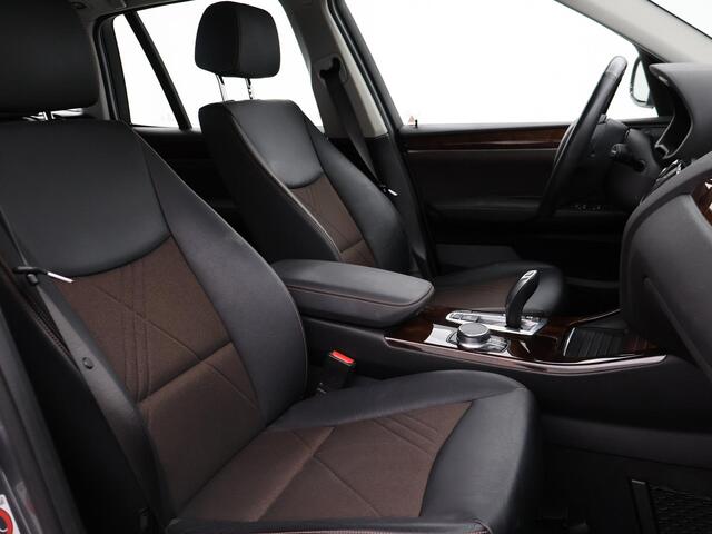 BMW X3 SDRIVE 18D AUT. + WEGKL. TREKHAAK 2000 KG ORIG. NL | NAVIGATIE | ELEKTR. ACHTERKLEP