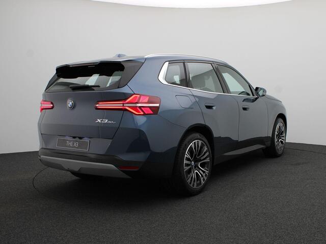 BMW X3 30e xDrive Panoramadak | Iconic Glow | Professional Pack | Comfort Pack