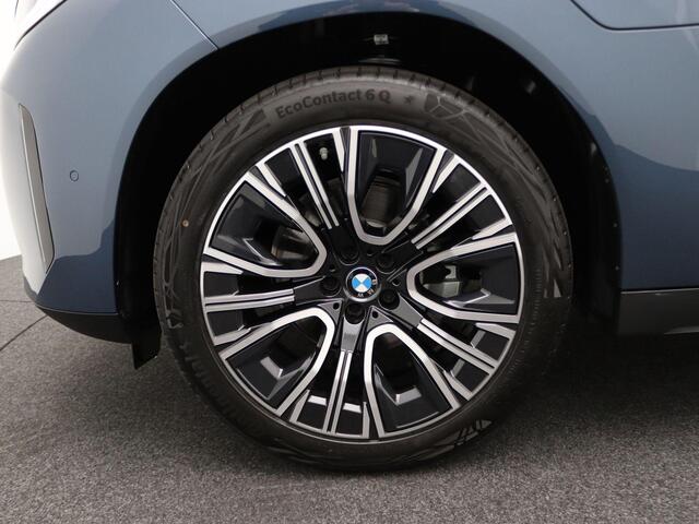 BMW X3 30e xDrive Panoramadak | Iconic Glow | Professional Pack | Comfort Pack