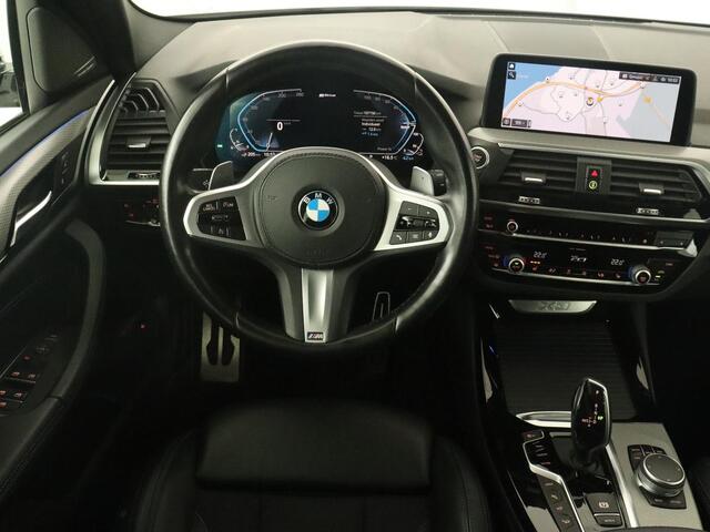 BMW X3 xDrive30e M Sport | 360 Camera | Harman/Kardon | Stoelverwarming | 20'' | Sportstoelen | Sfeerverlichting | Half leder | Navigatie | Live Cockpit | Keyless | PHEV | Plug In