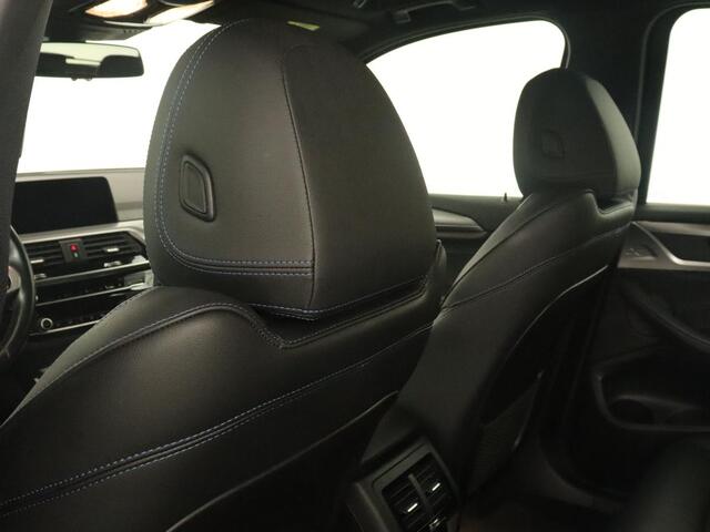 BMW X3 xDrive30e M Sport | 360 Camera | Harman/Kardon | Stoelverwarming | 20'' | Sportstoelen | Sfeerverlichting | Half leder | Navigatie | Live Cockpit | Keyless | PHEV | Plug In