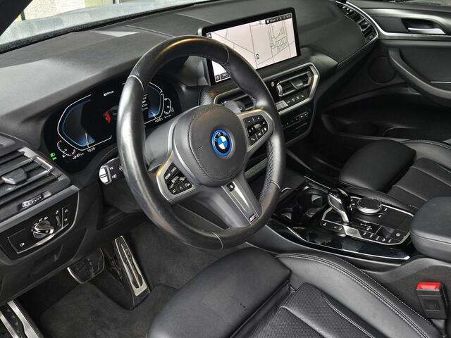 BMW X3 xDrive30e M SPORT | ELEKTR. TREKHAAK | 20 INCH LM VELGEN | CAMERA | BMW LIVE COCKPIT |