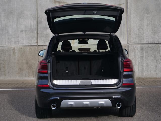 BMW X3 xDrive30e X-line Edition | NL auto | panorama | led | trekhaak..