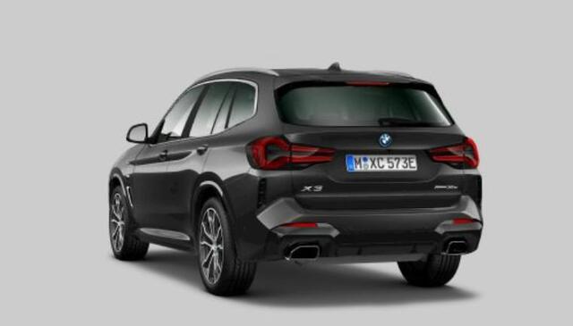 BMW X3 xDrive30e High Executive M Sport - Panoramadak - parking/Driving Assistant - Head up - Elektrisch verwarmde voorstoelen - Getinte Ruiten - Comfort Access - Ambiance verlichting - Hifi - Sportstoelen -