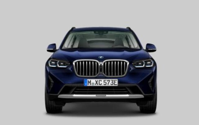 BMW X3 xDrive30e Parking/Driving Assistant - Head up - Hifi - Active Protection - Comfort Access - Elektrisch verwarmde voorstoelen - Zonneschermen achterportierruiten - Sportstoelen - Performance Control -