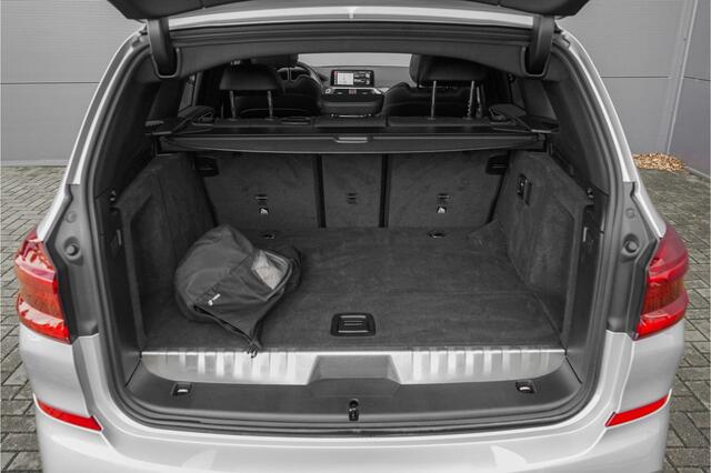 BMW X3 xDrive30e M-Sport Pano HUD CarPlay 20"