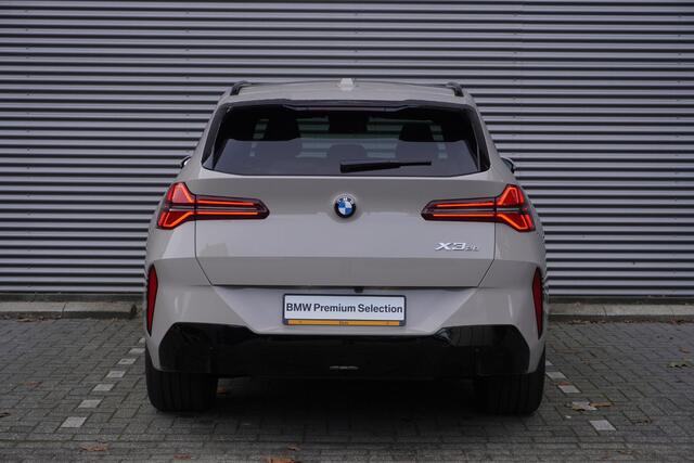 BMW X3 20 xDrive M Sportpakket Pro | Premium Pack | Professional Pack | Glazen panoramadak | HIFI System Harman Kardon
