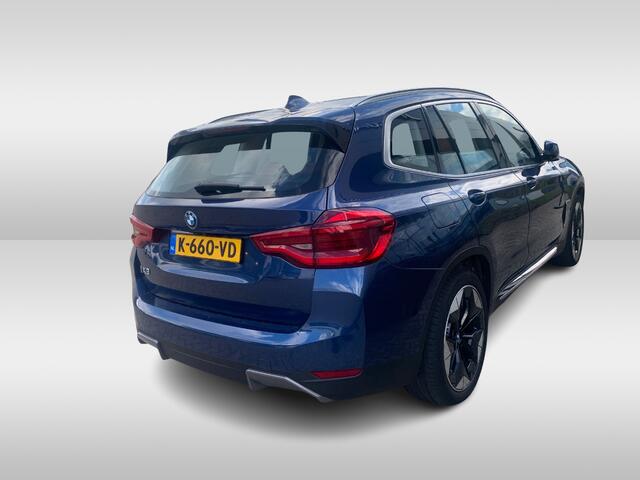 BMW X3 iX3 Executive 80 kWh / Panoramadak / Camera / Head-up / 20'' / Leder / Harman Kardon / Navigatie / Memory seats / Dodehoek / DAB / Stoelverwarming / Cruise Control Adaptief