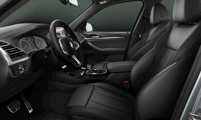 BMW X3 xDrive30e | M-Sport | Panorama | Leder | Memory | Head-Up | Camera | Laser | Trekhaak | 20"LM | Brooklyn Grey