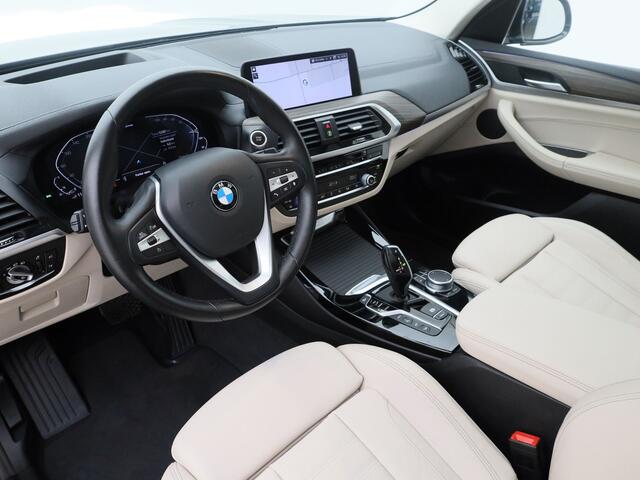 BMW X3 xDrive30e | PANO | 360° | HUD | KEYLESS | STOEL- EN STUURVERW.