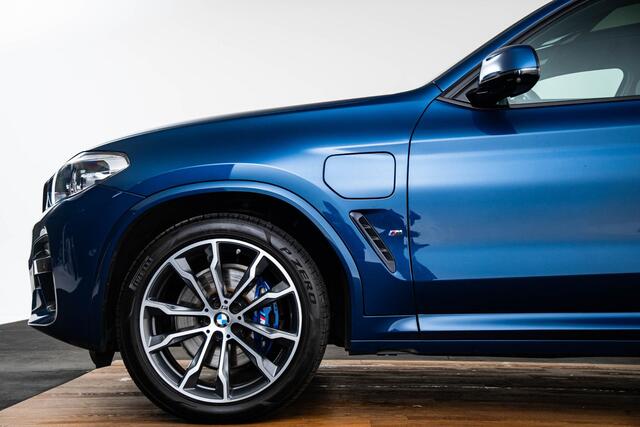 BMW X3 xDrive30e High Executive M Sport - Panoramadak - Parking Assistant Plus - Comfort Access - Elektrisch verwarmde voorstoelen Harman Kardon - Getinte Ruiten - Performance Control - Verstelbare rugleuning achter -