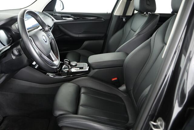 BMW X3 xDrive30e High Executive / LED / Leder / Cam / CarPlay / Trekhaak