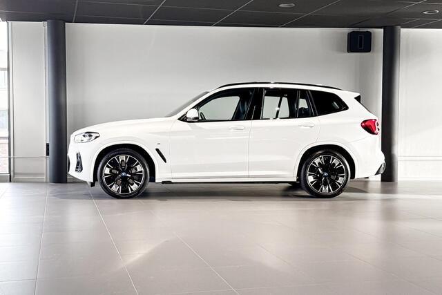 BMW X3 iX3 High Executive 80 kWh | Harman Kardon | Head-up Display | Comfort Access | Achteruitrijcamera |