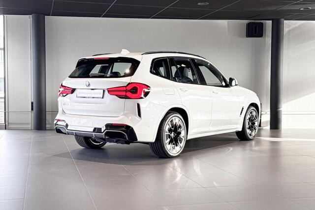 BMW X3 iX3 High Executive 80 kWh | Harman Kardon | Head-up Display | Comfort Access | Achteruitrijcamera |