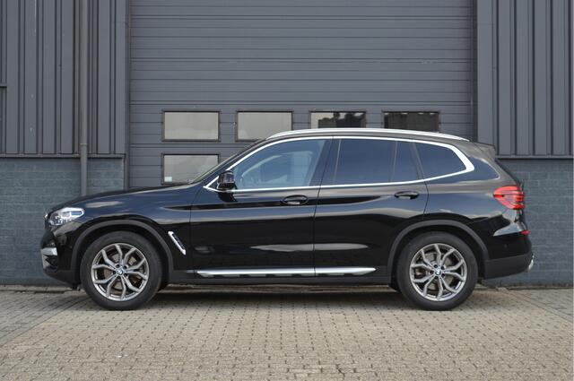 BMW X3 xDrive20i High Executive Edition | PANO | TREKHAAK | CAMERA |