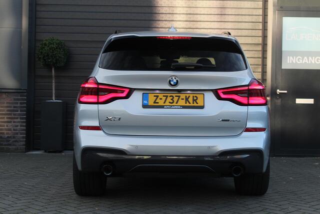 BMW X3 xDrive30e M-Sport | Schaalstoelen | Panoramadak | 21 Inch LM | Full options
