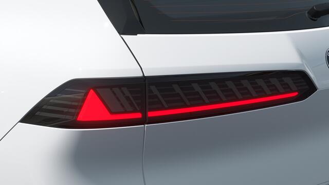 BMW X3 iX3 50 xDrive / Stoelverwarming / Driving Assistant Plus