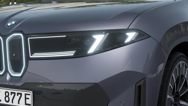 BMW X3 iX3 50 xDrive M Sport / Panoramadak / Trekhaak / Multifunctionele Stoelen / Head-Up / Parking Assistant Plus / Stuurverwarming