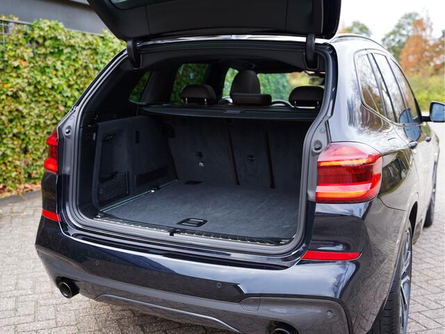 BMW X3 xDrive20i High Executive | Panodak | Leer | AmbiantLight | HeadsUp