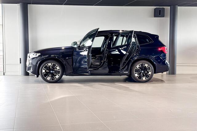 BMW X3 iX3 High Executive 80 kWh | M Sport | Glazen Panoramadak | Harman Kardon | Head-Up Display |