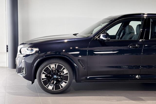 BMW X3 iX3 High Executive 80 kWh | M Sport | Glazen Panoramadak | Harman Kardon | Head-Up Display |