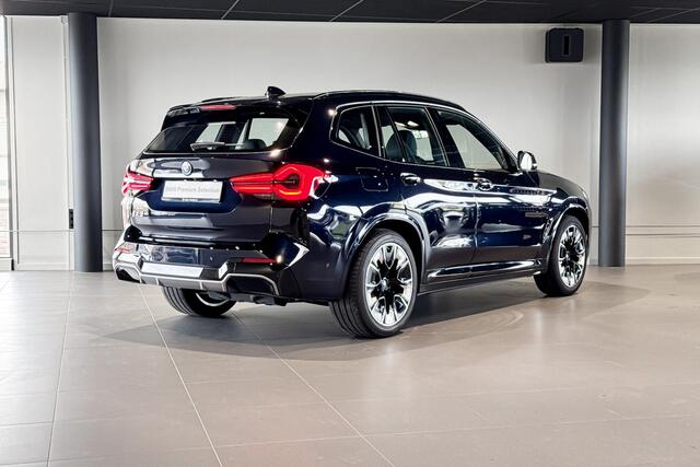 BMW X3 iX3 High Executive 80 kWh | M Sport | Glazen Panoramadak | Harman Kardon | Head-Up Display |