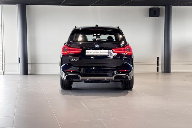BMW X3 iX3 High Executive 80 kWh | M Sport | Glazen Panoramadak | Harman Kardon | Head-Up Display |