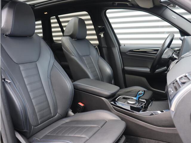 BMW X3 iX3 High Executive | M Sport | Panodak | Driving Assistant Prof. | Harman Kardon | Elektr. Stoelen | Head-Up | Getint Glas | Trekhaak | 20'' LMV